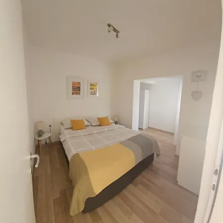Ivana Apartment *